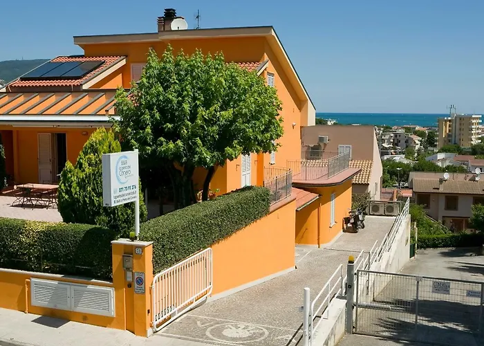 La Perla Del Conero Affittacamere